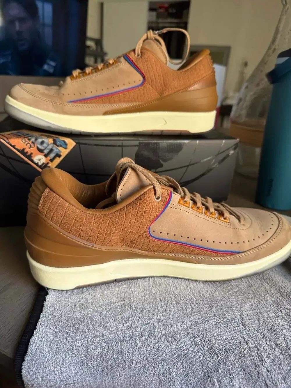 Two 18 x Nike Air Jordan 2 Retro Low SP 'Rocky Tan' DV7129-222